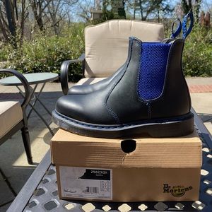 Dr. Martens Men’s Chelsea Boots
